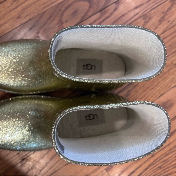 UGG Drizlita Glittery Gold Rain Boots - size 6